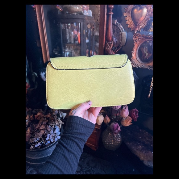 Beetlejuice Sandworm Handbag - Picture 3 of 6